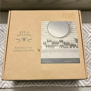 Bee & Willow Bottle Brush Tree Advent Calendar 25 Trees 2” D x 5” H Sealed NIB